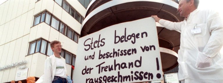 protest-treuhand-dresden-102-resimage_v-variantBig24x9_w-1024