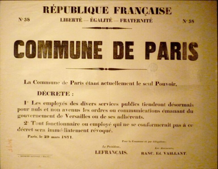 Commune_de_Paris_Décret_du_29_mars_sur_les_fonctionnaires-800x618