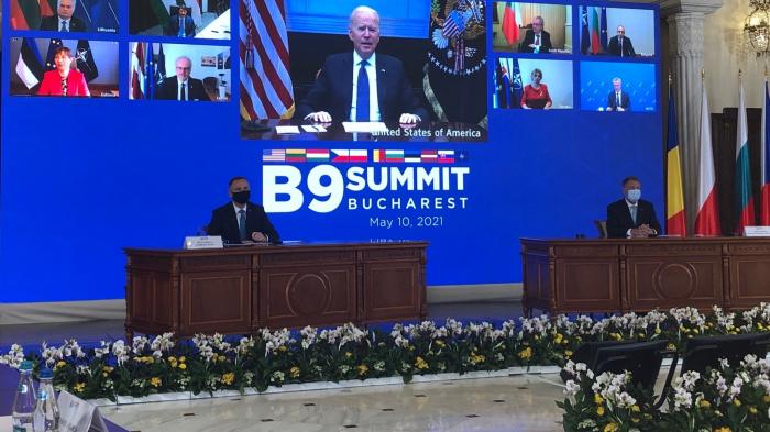 B__Summit-211441c14c7cbdfa
