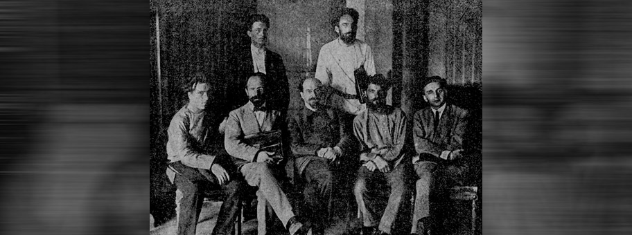 A_group_of_members_of_the_International_Bureau_of_Proletkult_1920_o_1