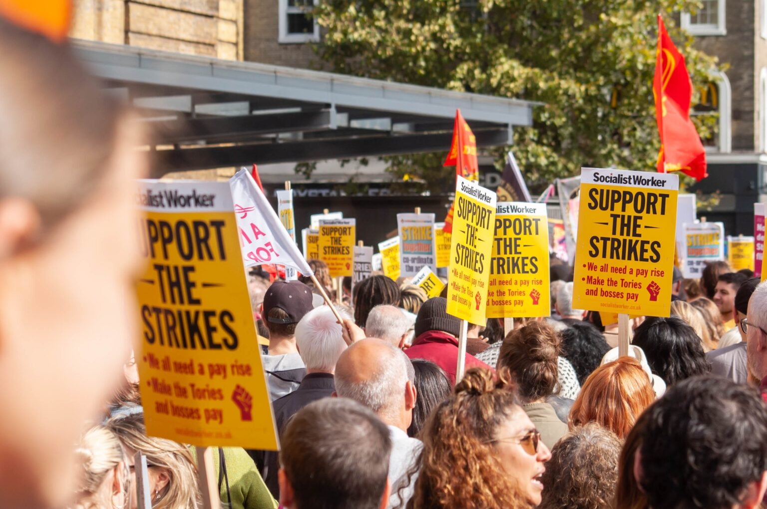Kings,Cross,,London,,England-,1,October,2022:,Rmt,Protesting,Outside